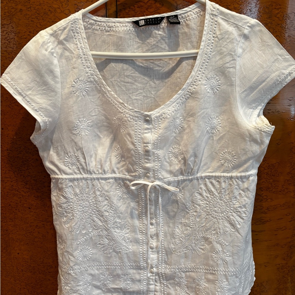 Carole Little White Linen Tie Front Blouse with Buttoned Accents